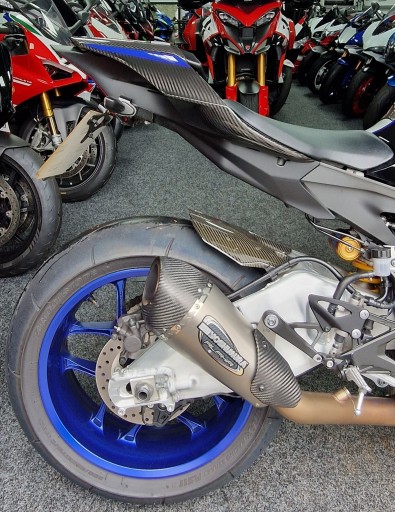 R1m 2021 price 2025